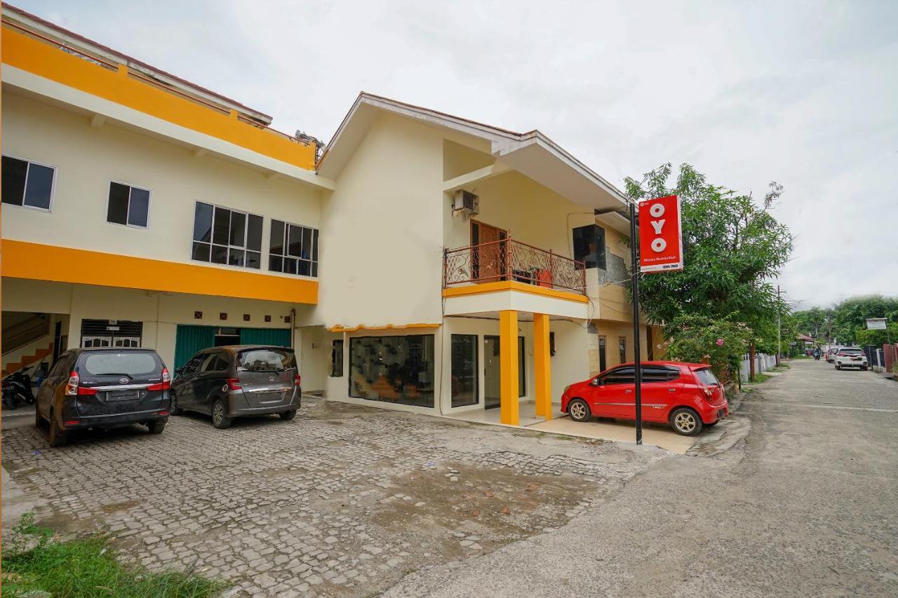 Oyo 2025 Wisma Musdalifa Palembang Buitenkant foto