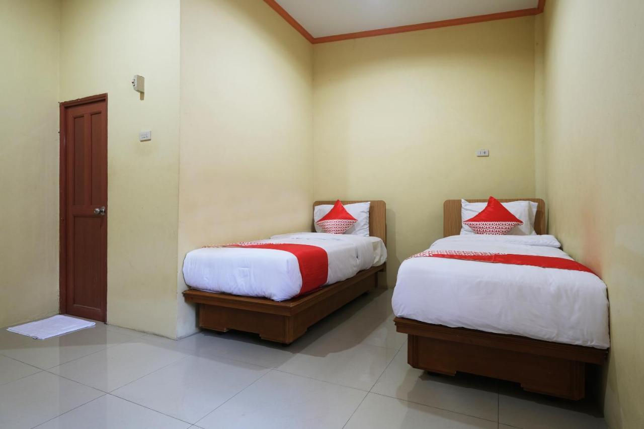Oyo 2025 Wisma Musdalifa Palembang Buitenkant foto