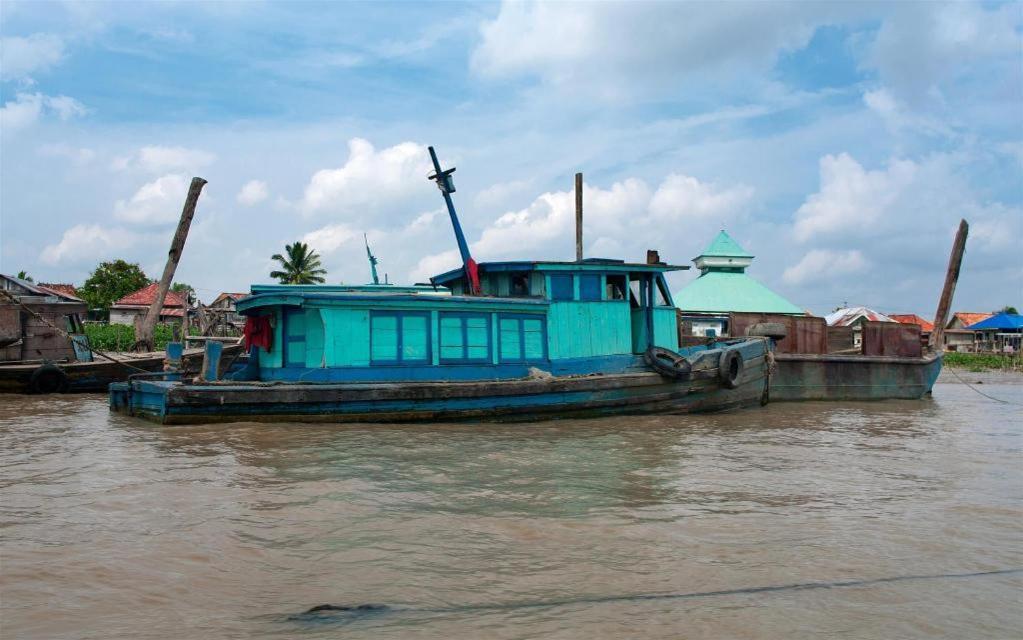 Oyo 2025 Wisma Musdalifa Palembang Buitenkant foto